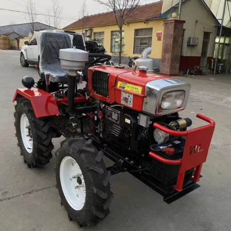 Mini 4 wheel drive tractor